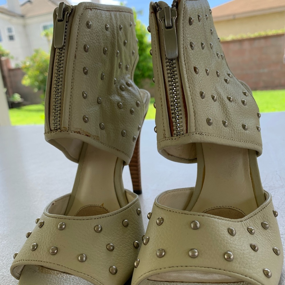 Heels 👠 - Picture 8 of 11